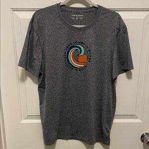 Life Is Good Men's Charcoal Tee Happiness Comes in Waves Medium Blue Orange